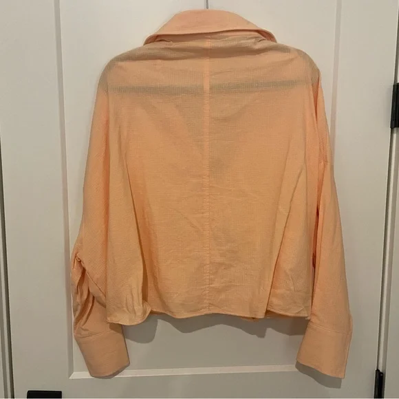 Mable Mariah Cropped Twist Hem Collared Button Up Blouse in Orange Cream - Picture 2 of 8